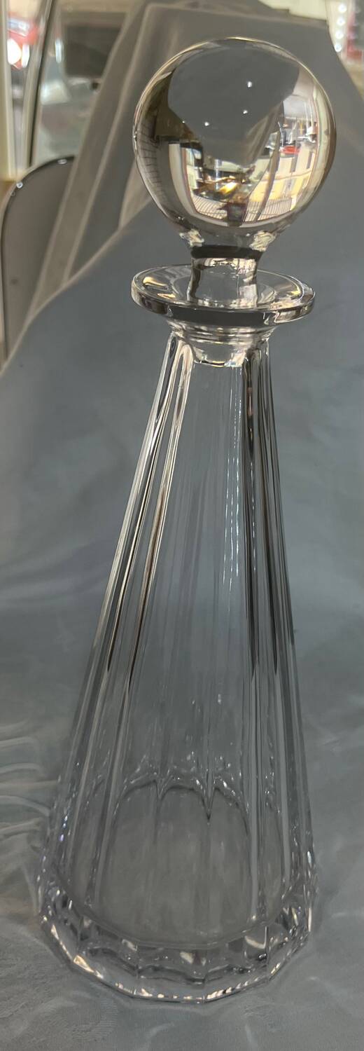 Conical carafe