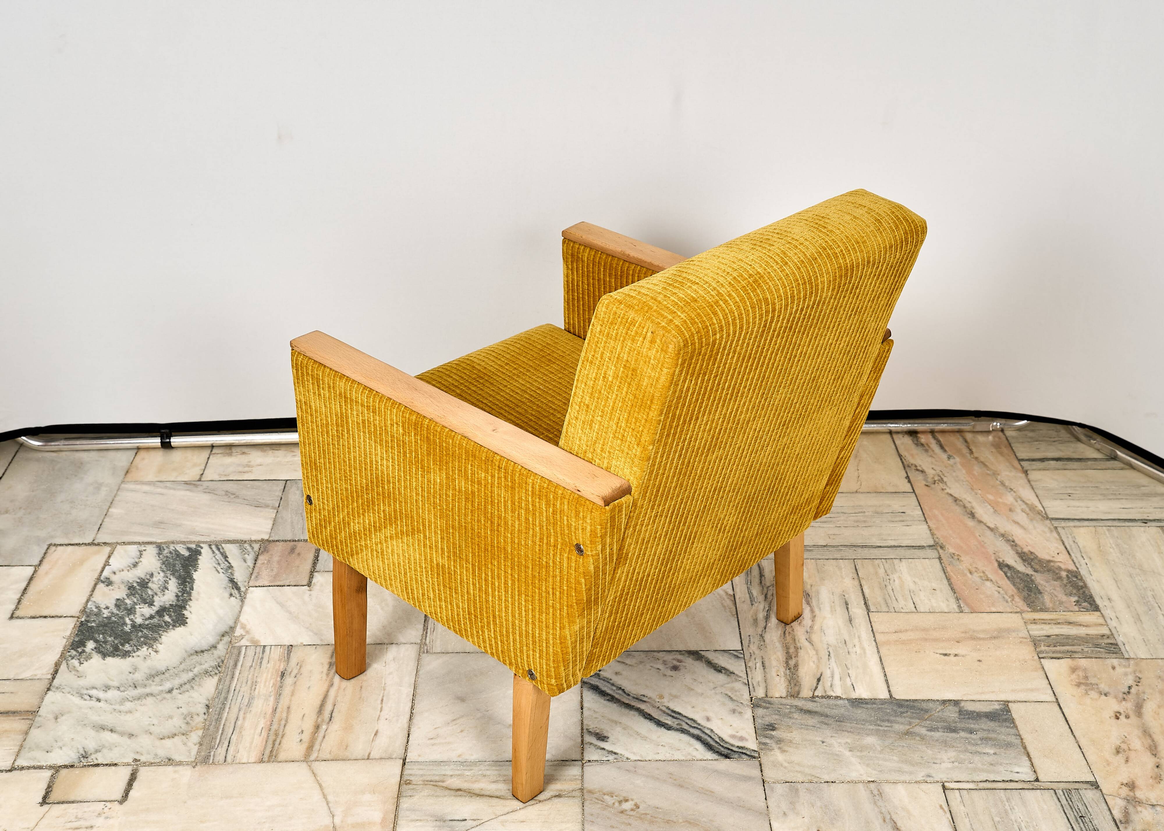 Fauteuil conçu par F.Jirak pour TATRA Tchécoslovaquie 1970