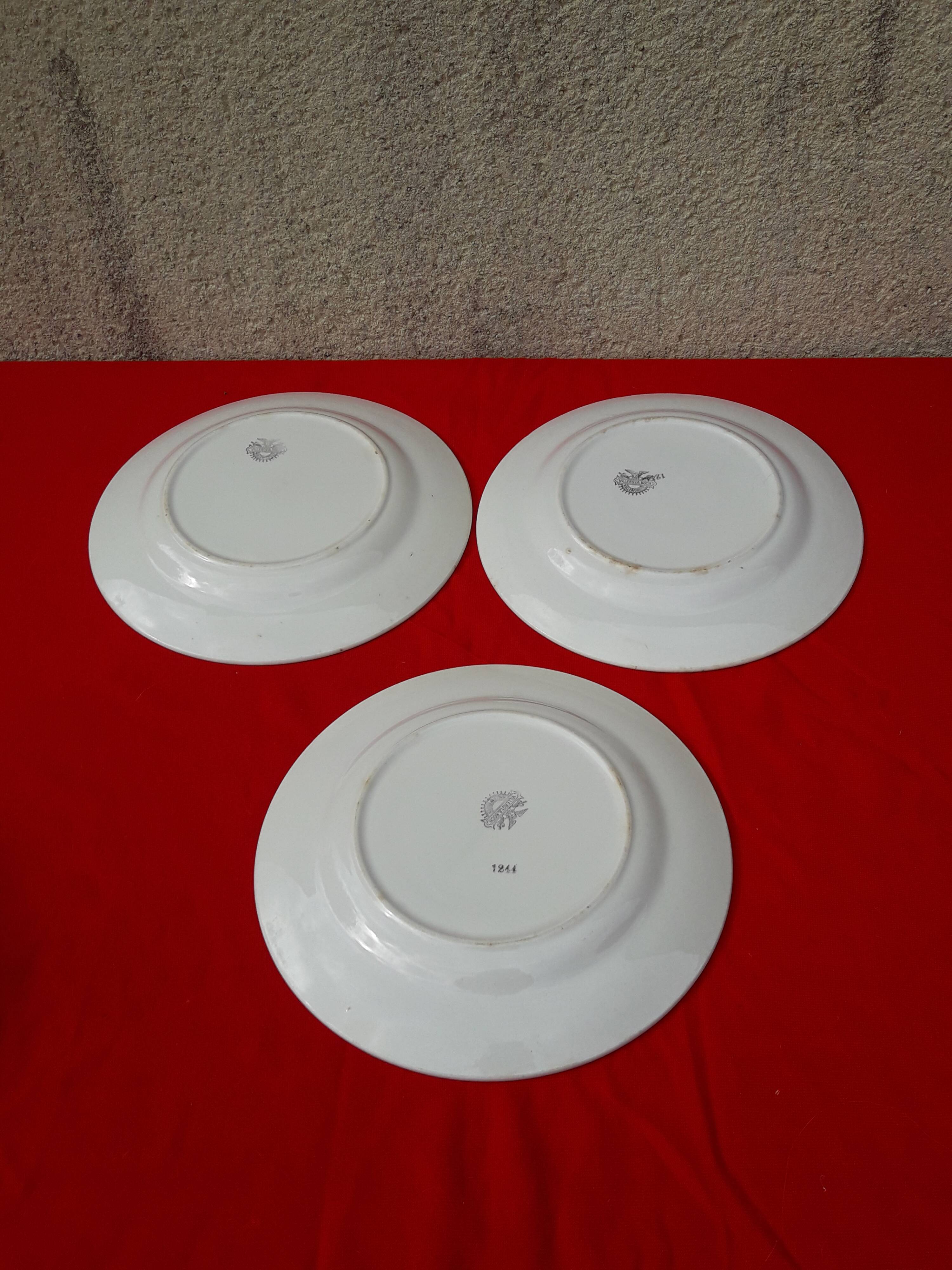 3 flat plates Villeroy & Boch model 1244 diam 23 cm
