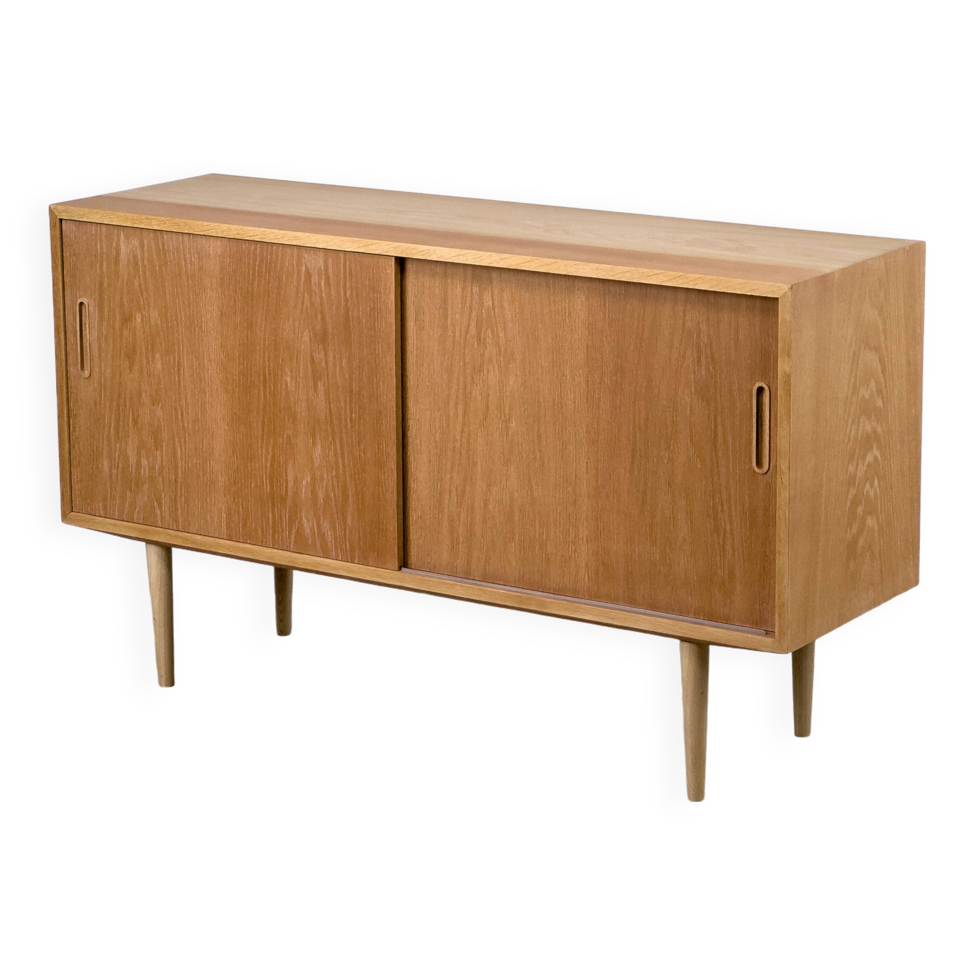 Danish Oak Sideboard by Carlo Jensen for Hundevad & Co., 1960s