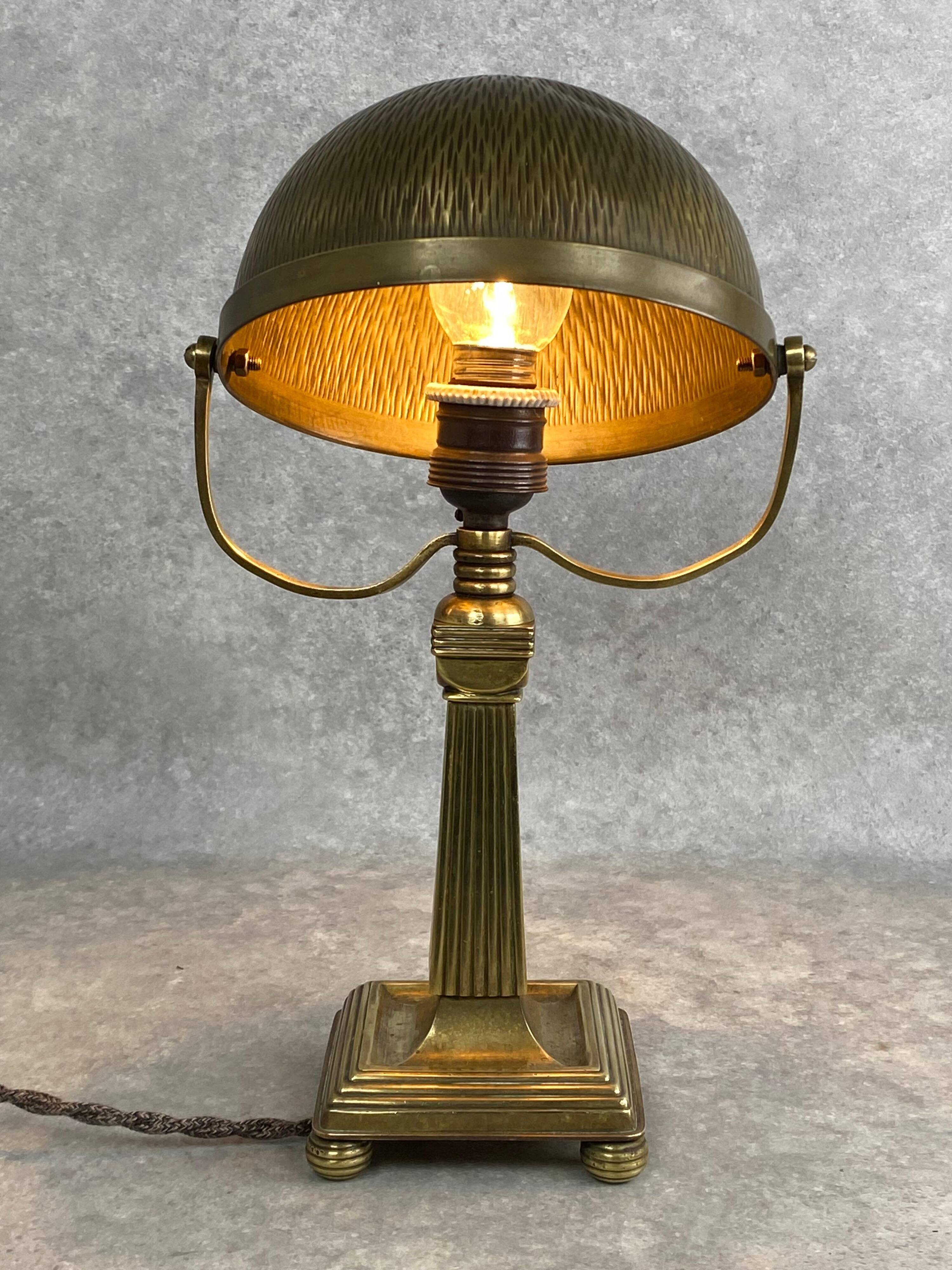 Lampe de table en laiton dans le style de la sécession viennoise