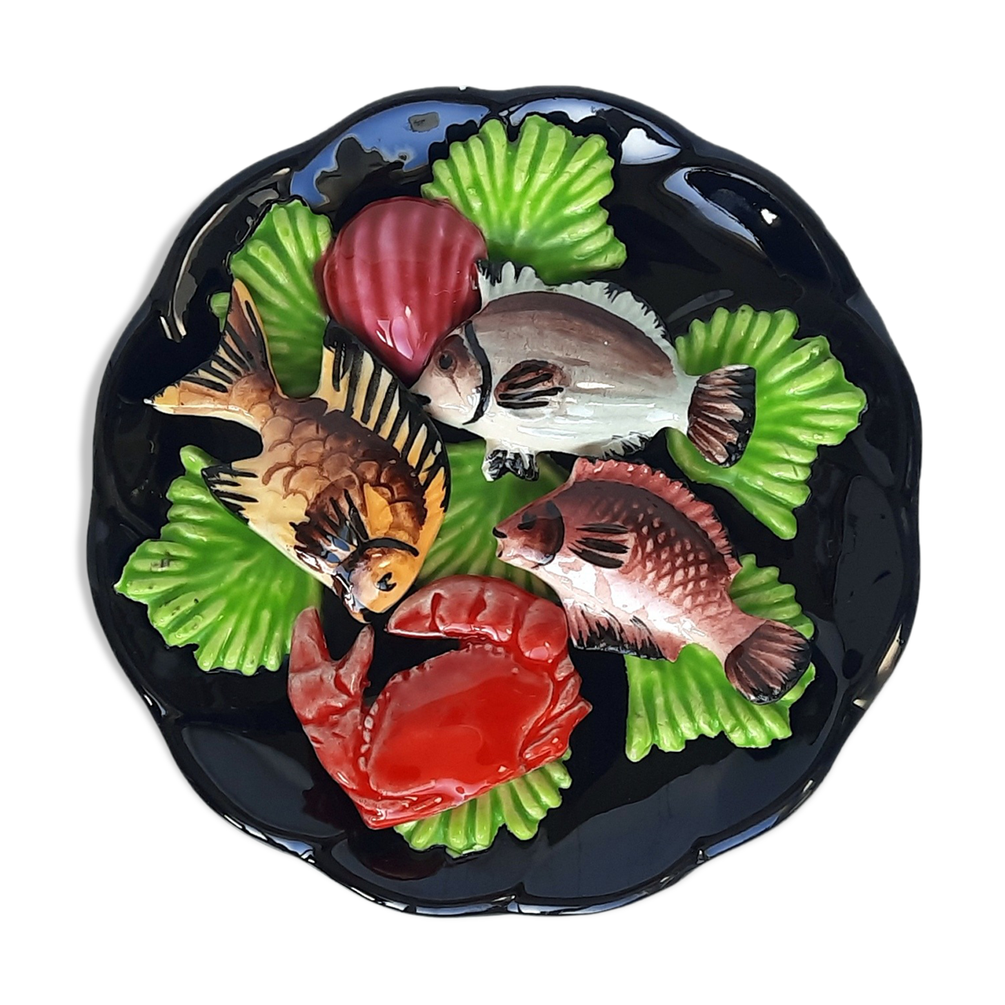 Flat wall plate ceramic Vallauris. Fish, crab, shellfish