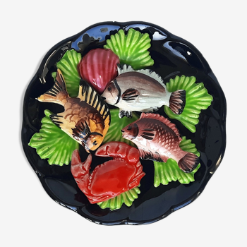 Flat wall plate ceramic Vallauris. Fish, crab, shellfish