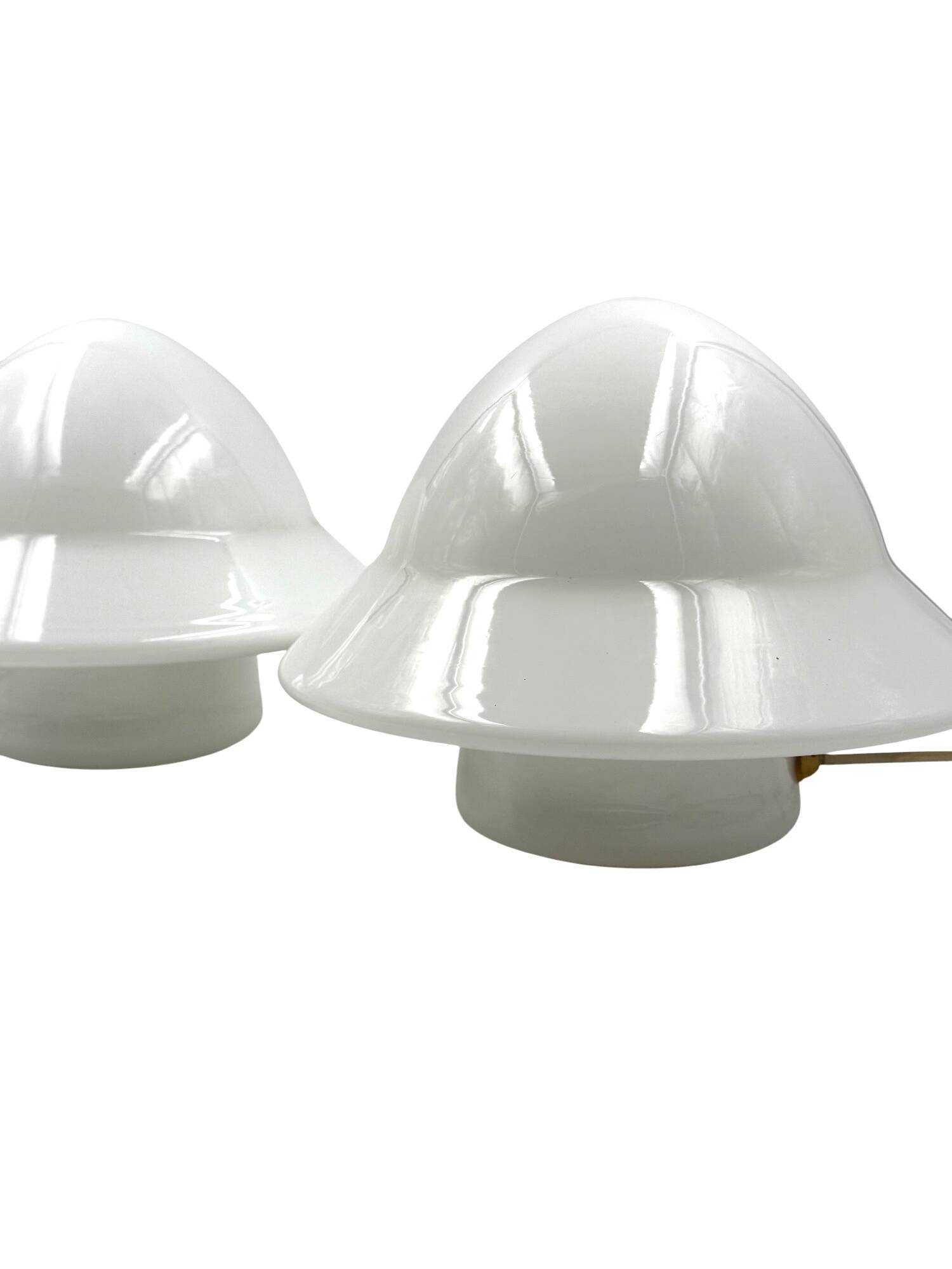 Space age Set of 2 opaline glass table Lamps, Italy 1970s