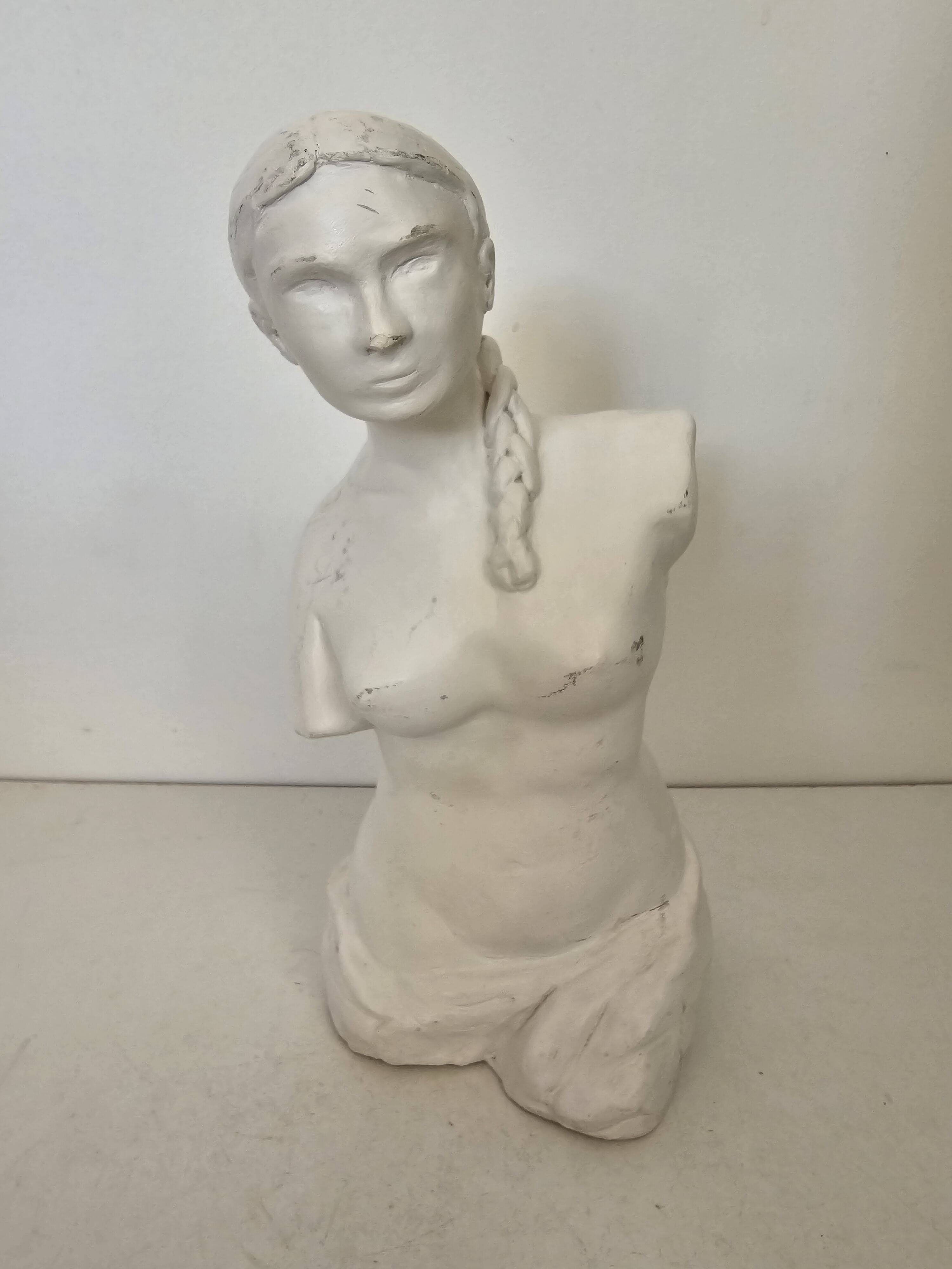 Sculpture plaster statue in the academic style representing the Venus de Milo Signed Dom