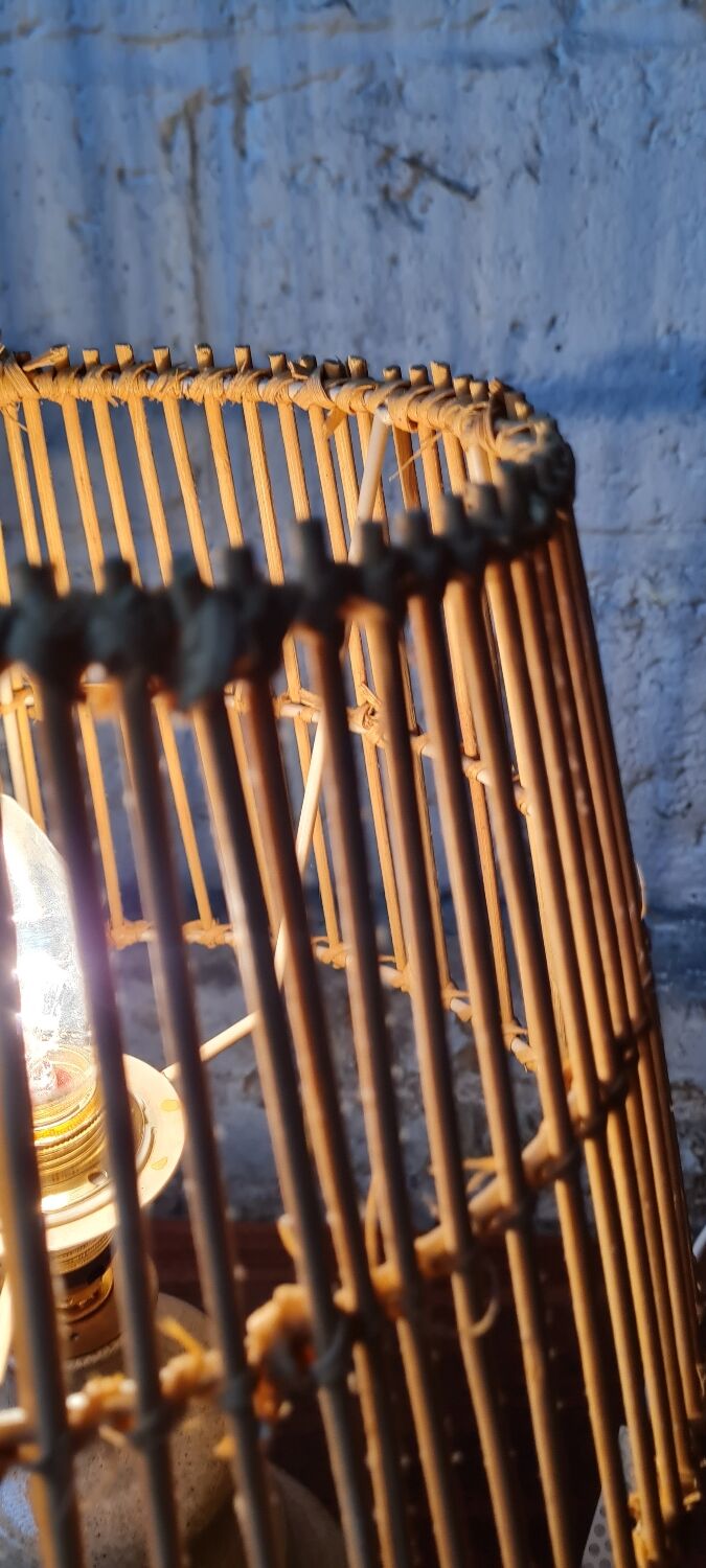 Marsh sandstone lamp