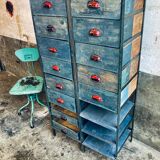 Workshop cabinet with drawers