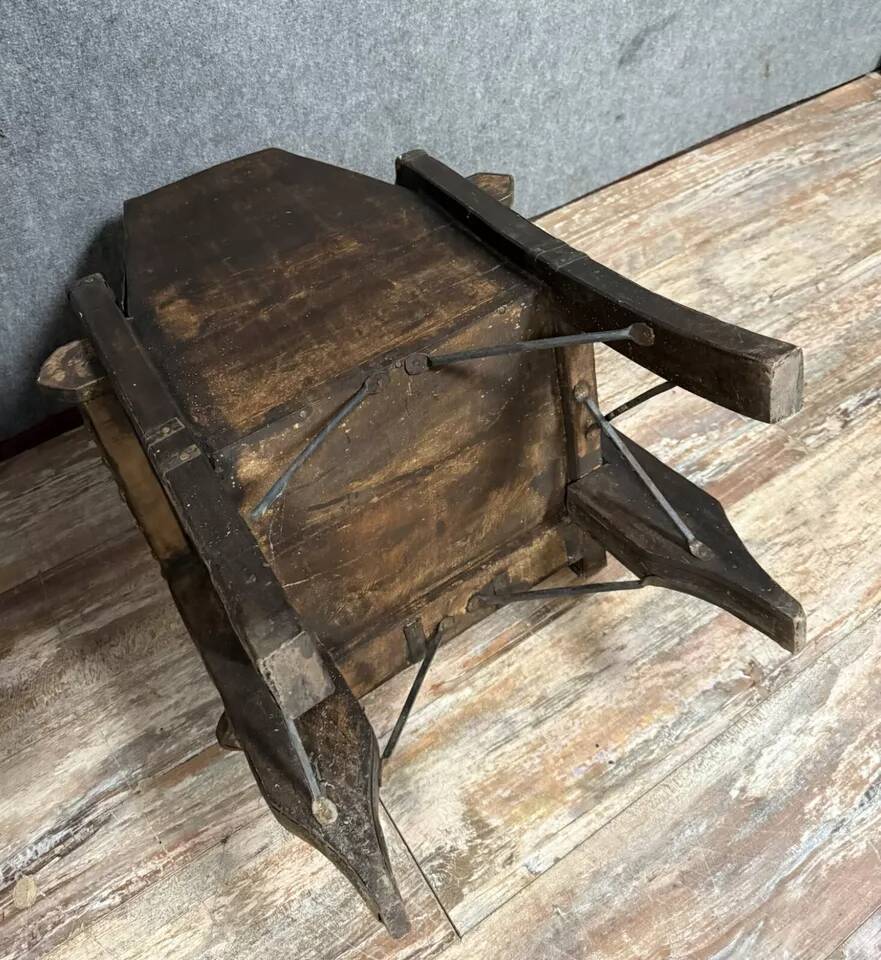 Rajasthan 19th century: Child's armchair / primitive art around 1860-1880