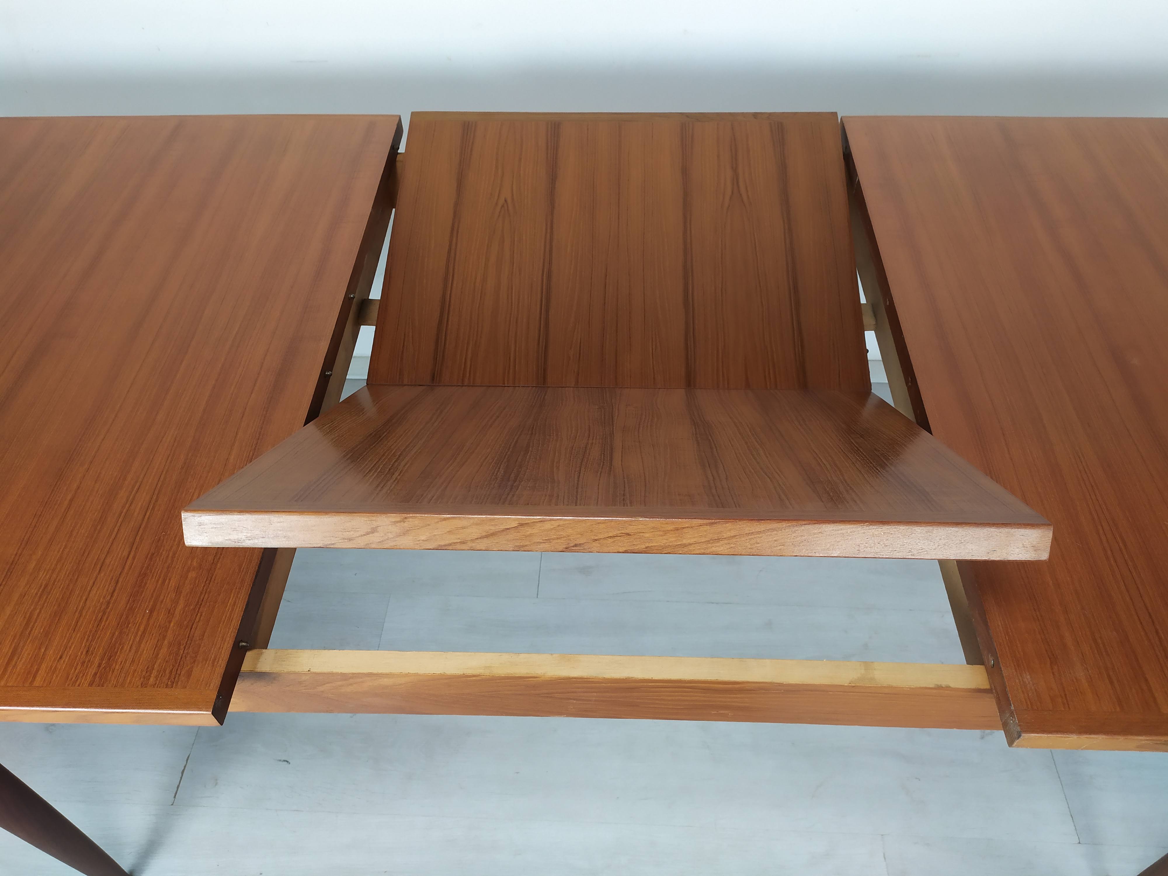 Scandinavian extendable table teak