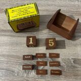 Perpetual calendar in wooden cubes