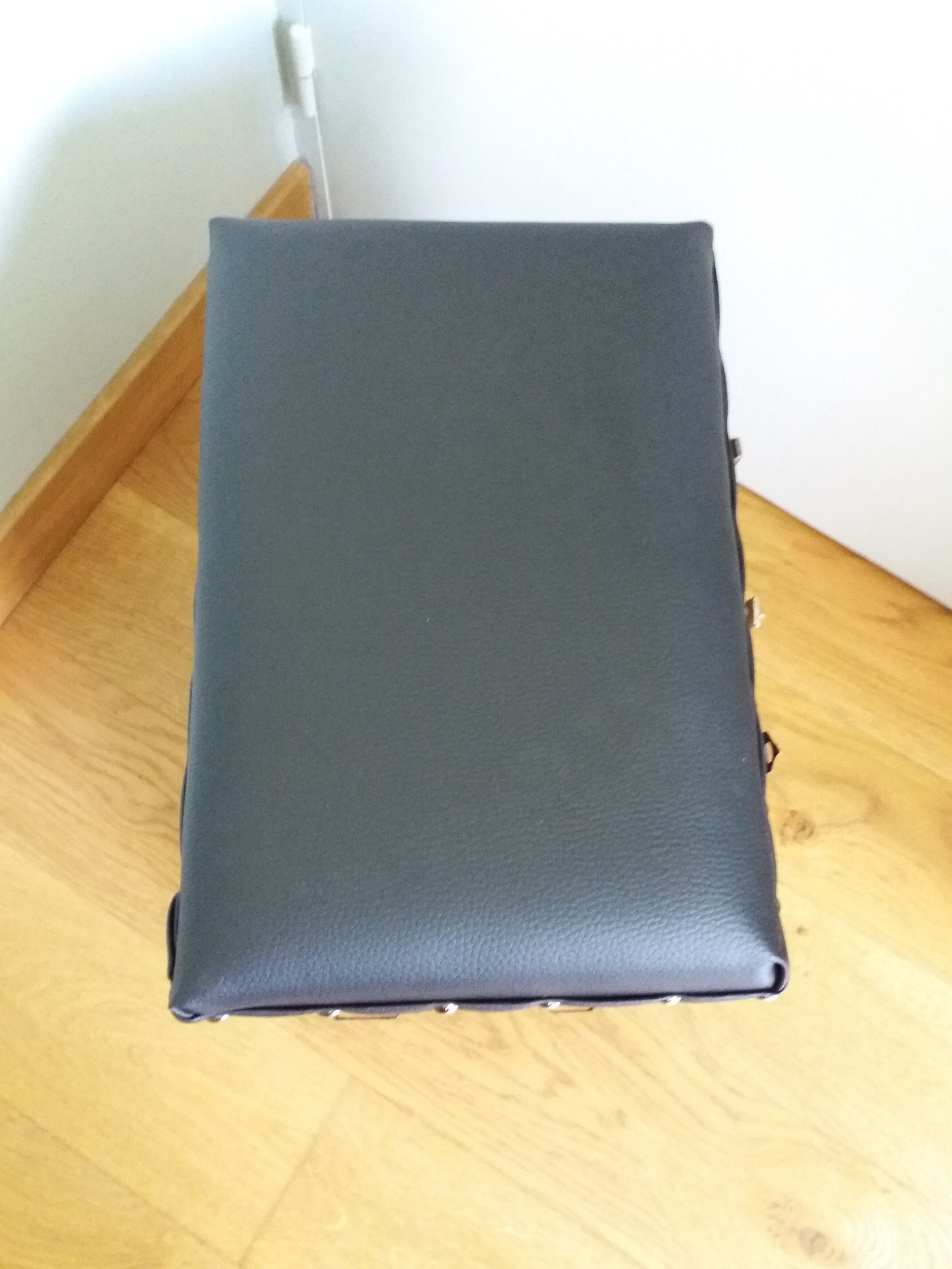 Fishing storage chest wicker fisherman's stool