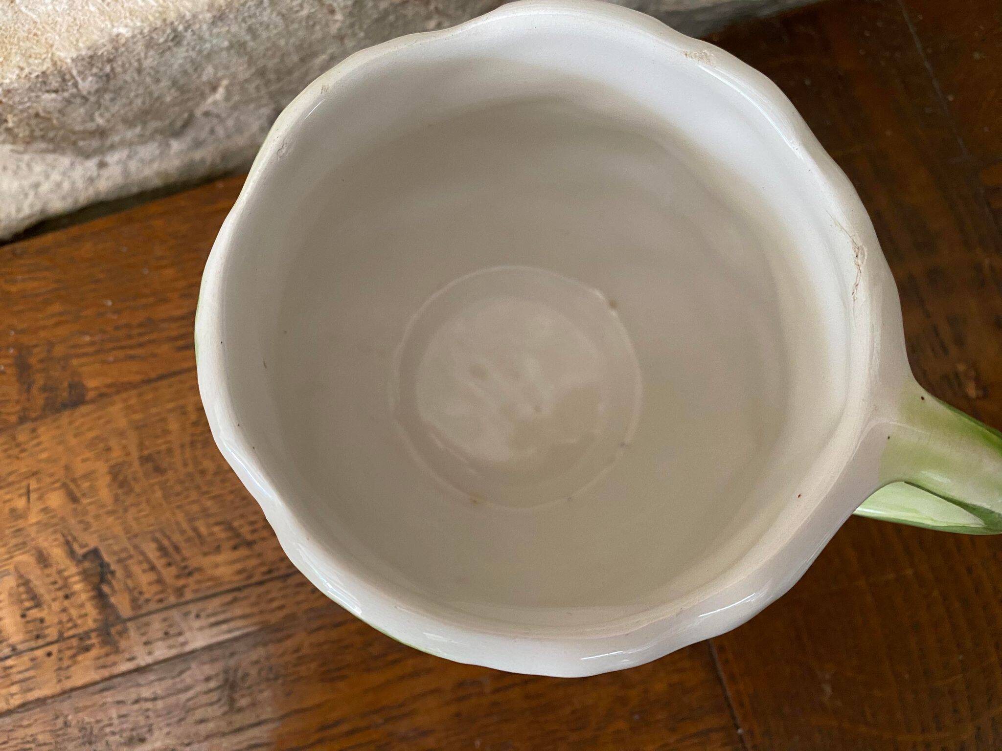 Slush cup and saucer with strawberry and leaf decoration Portugal