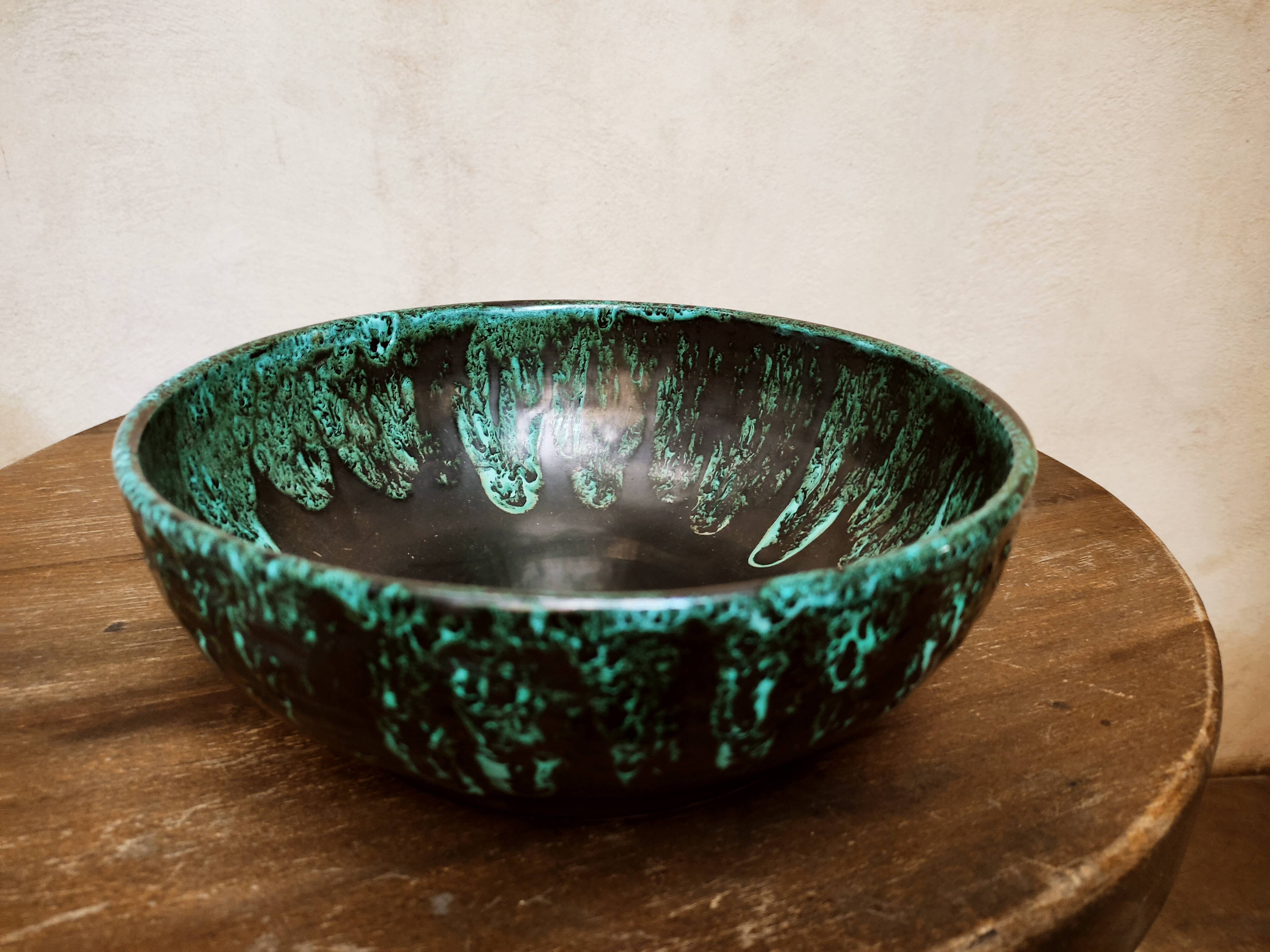Ceramic bowl