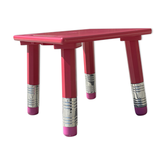 Tabouret enfant forme Crayon gomme