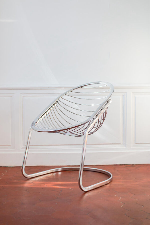 Fauteuil Egg par Gastone Rinaldi