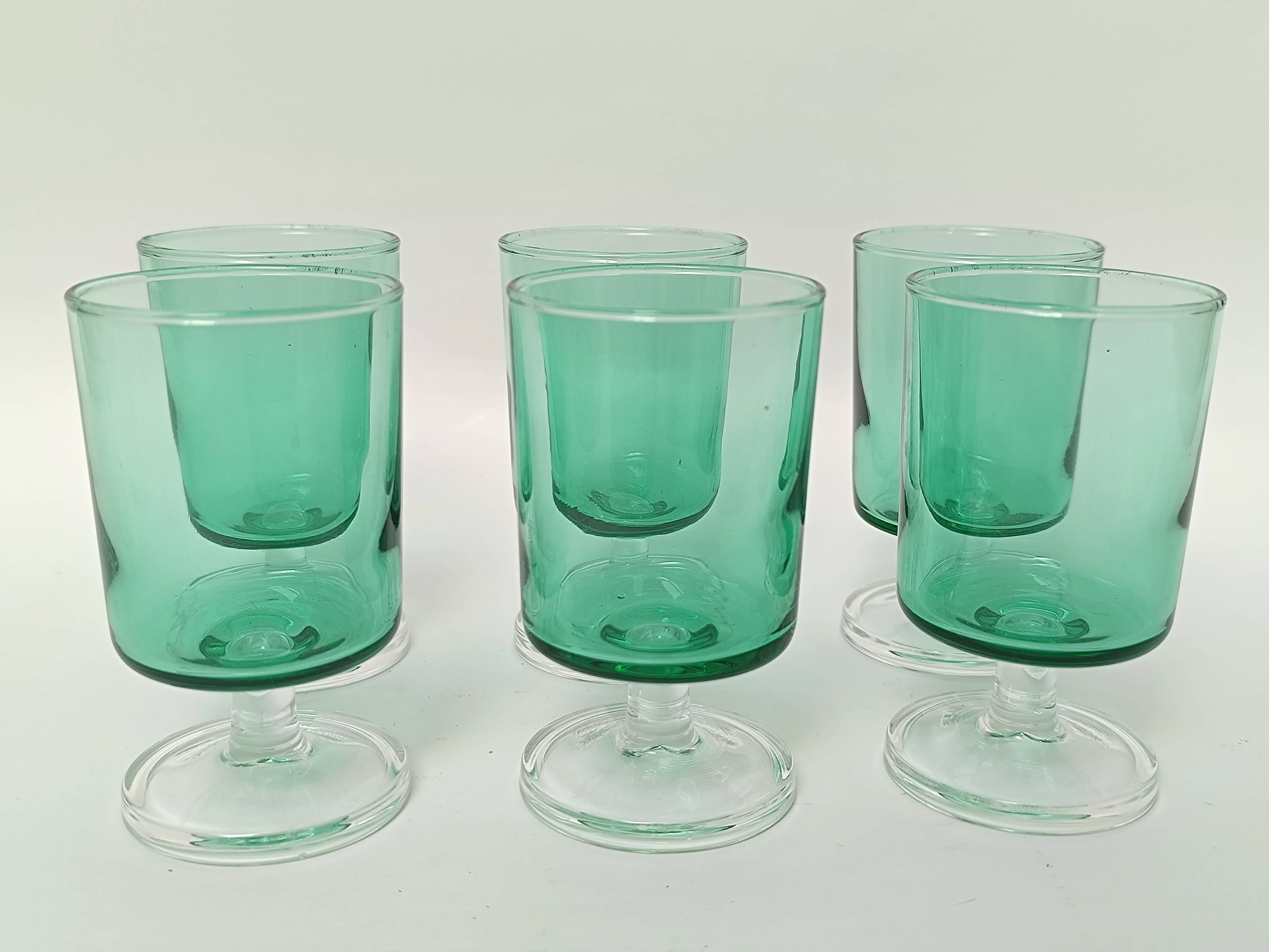 Luminarc white wine glasses