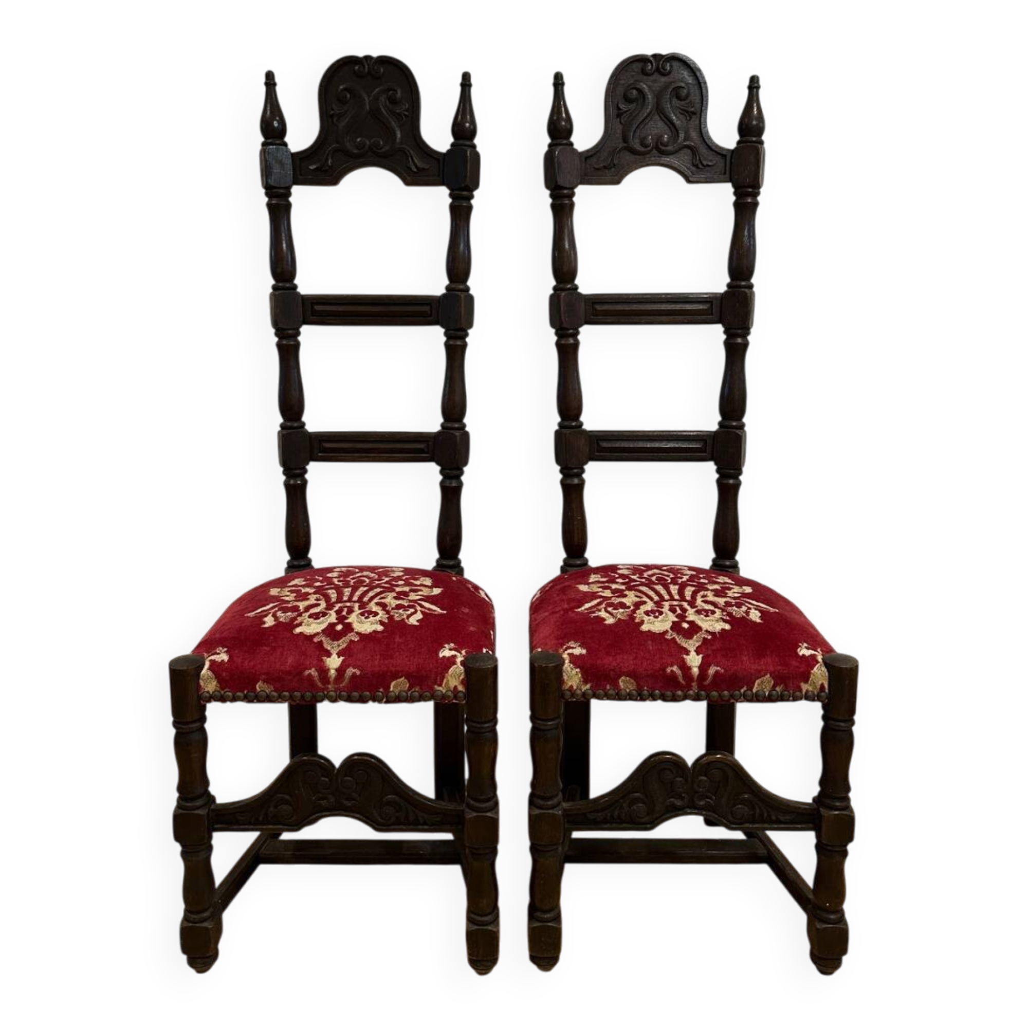 Pair of lounge chairs