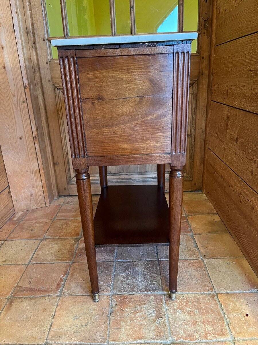 Mahogany chiffonnier table from the Louis XVI period.