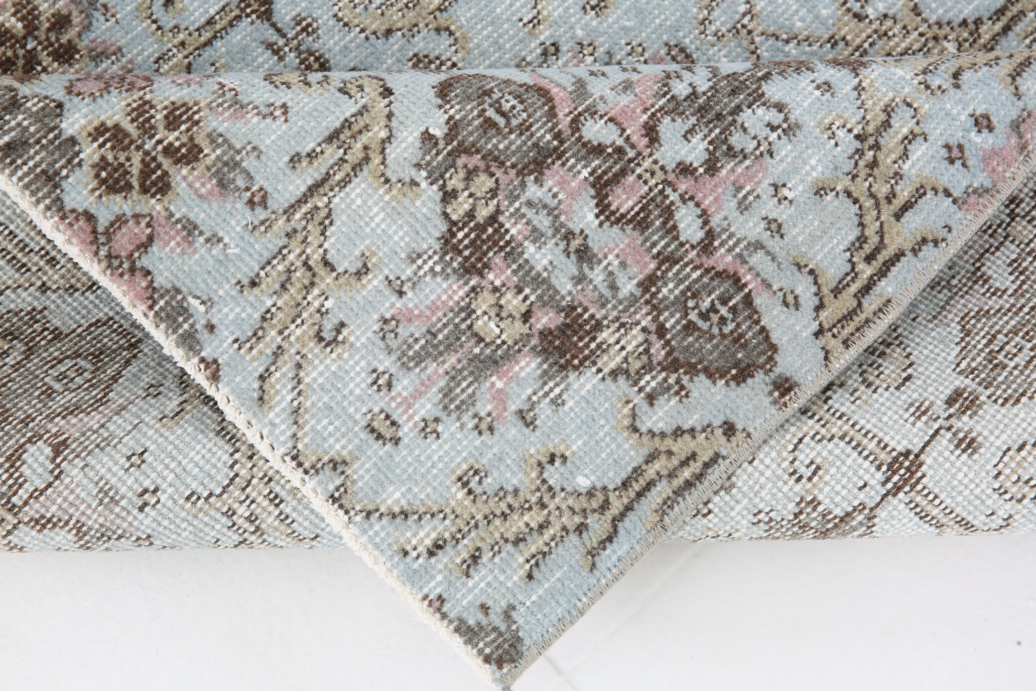 Light blue floral carpet 203x118cm