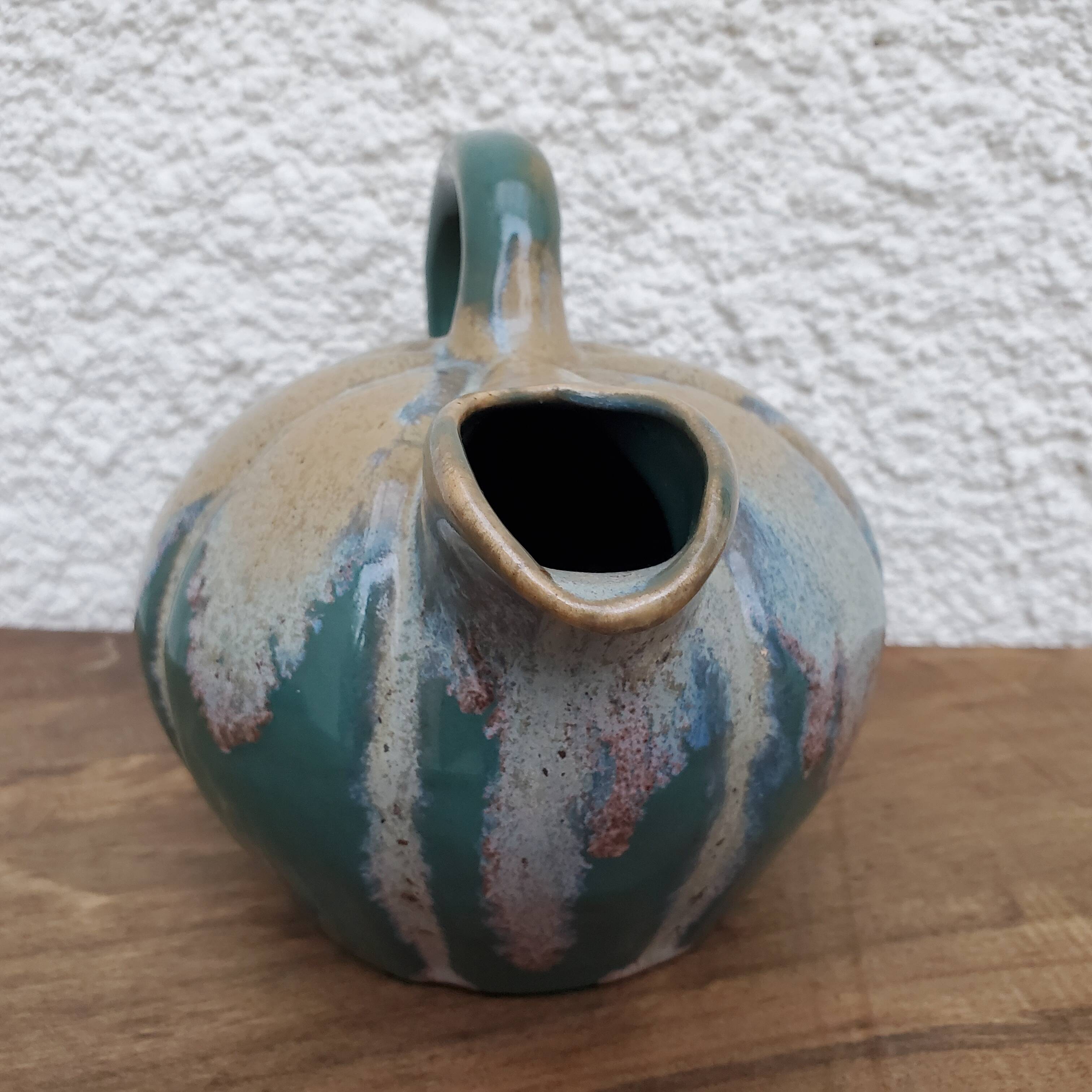 Pitcher melon coloquinte sandstone signed Pointu