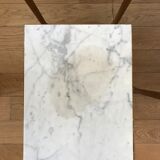 Pull-out tables in golden brass and marble