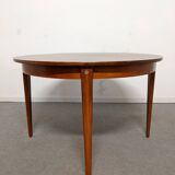 Scandinavian extendable rosewood dining table from the 60s/70s