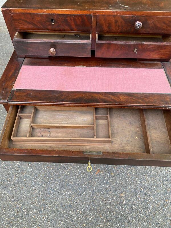 Bureau bonheur du jour avec rangements du 19ème