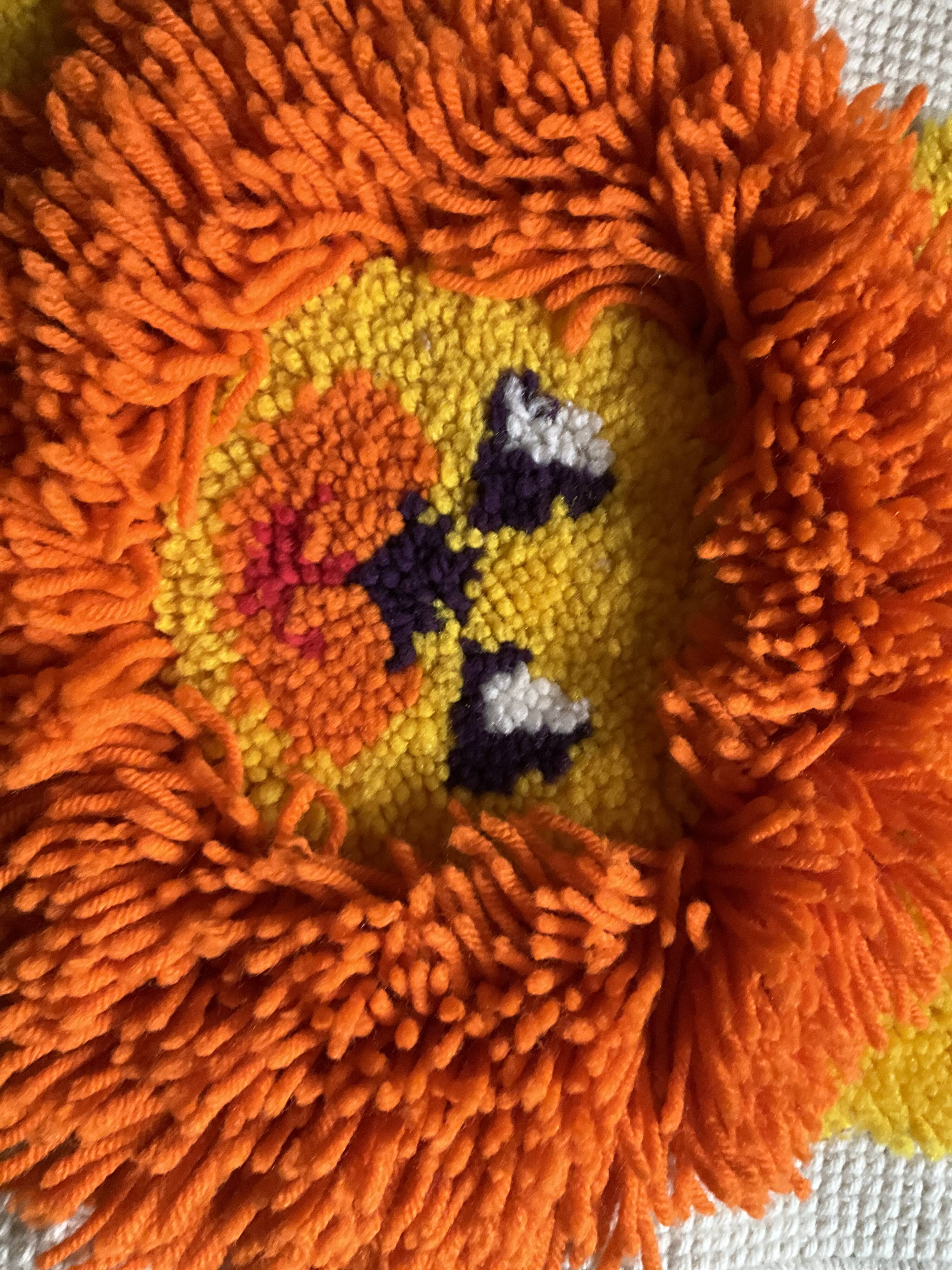 Wool rug for child / lion