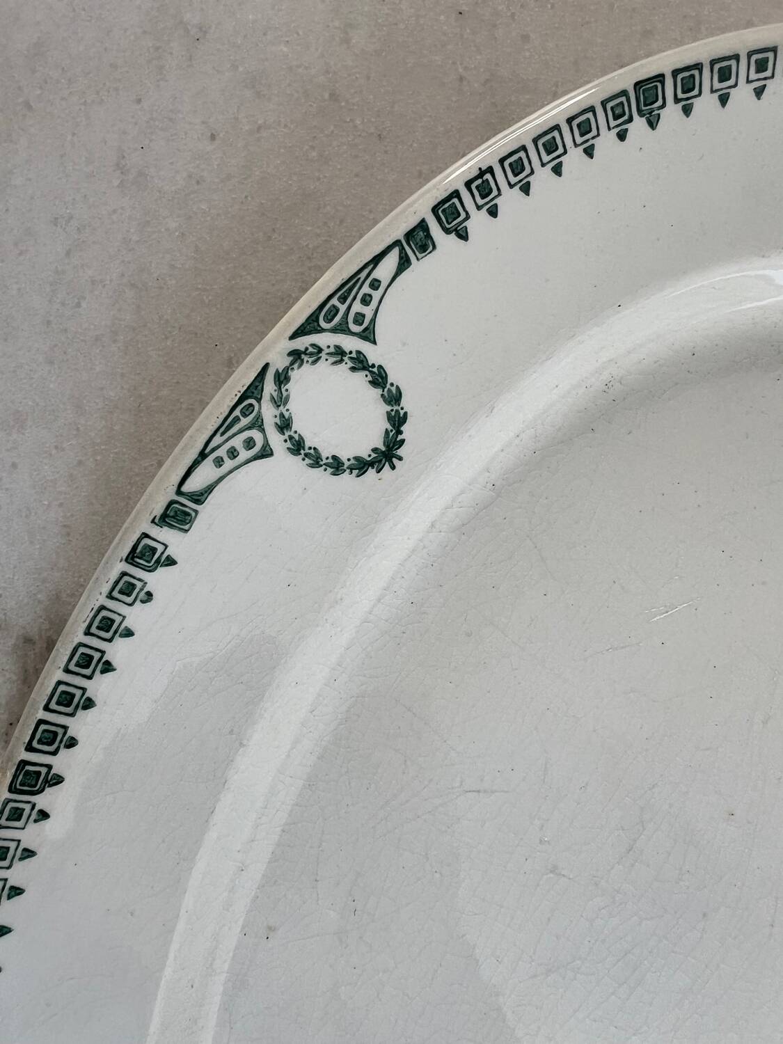 St Amand presentation dish