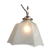 Suspension Art Déco verre blanc drapé translucide