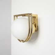 Applique / applique années 1970 en laiton et verre opalin, Italie
