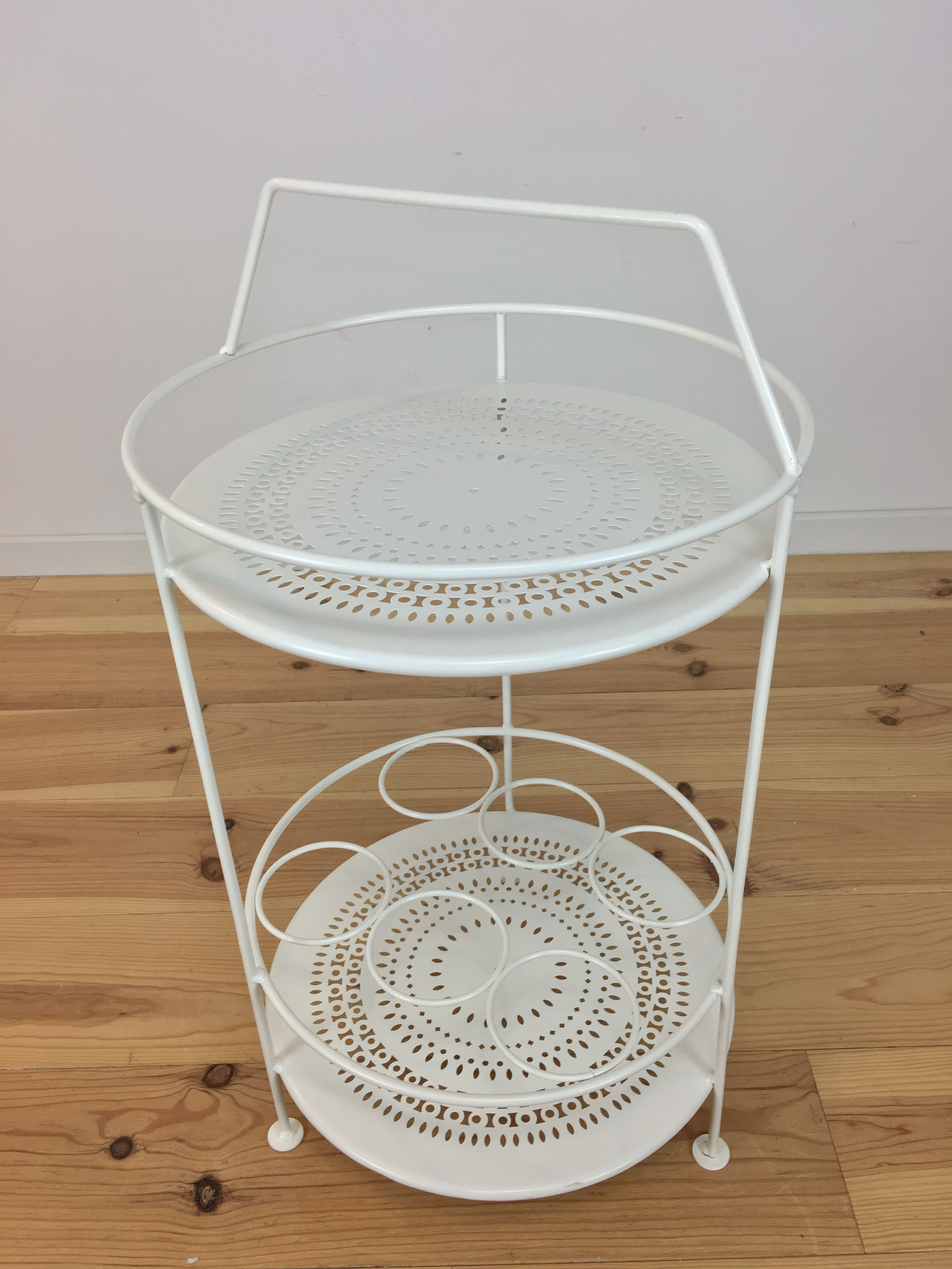Dessert perforated sheet metal and white wrought iron, round, by Fermob