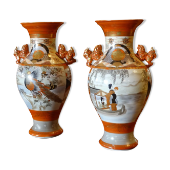Paire de vases en porcelaine de Satsuma, Japon, XIXème, H37cm