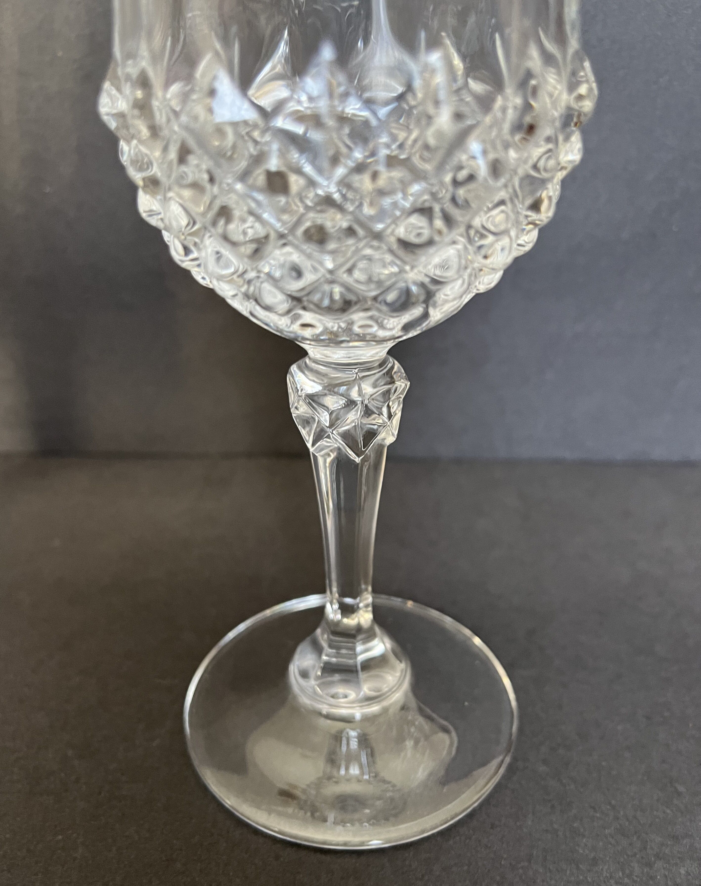 4 crystal wine glasses
