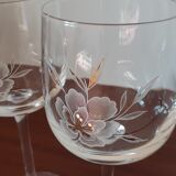 2 verres à vin en cristal