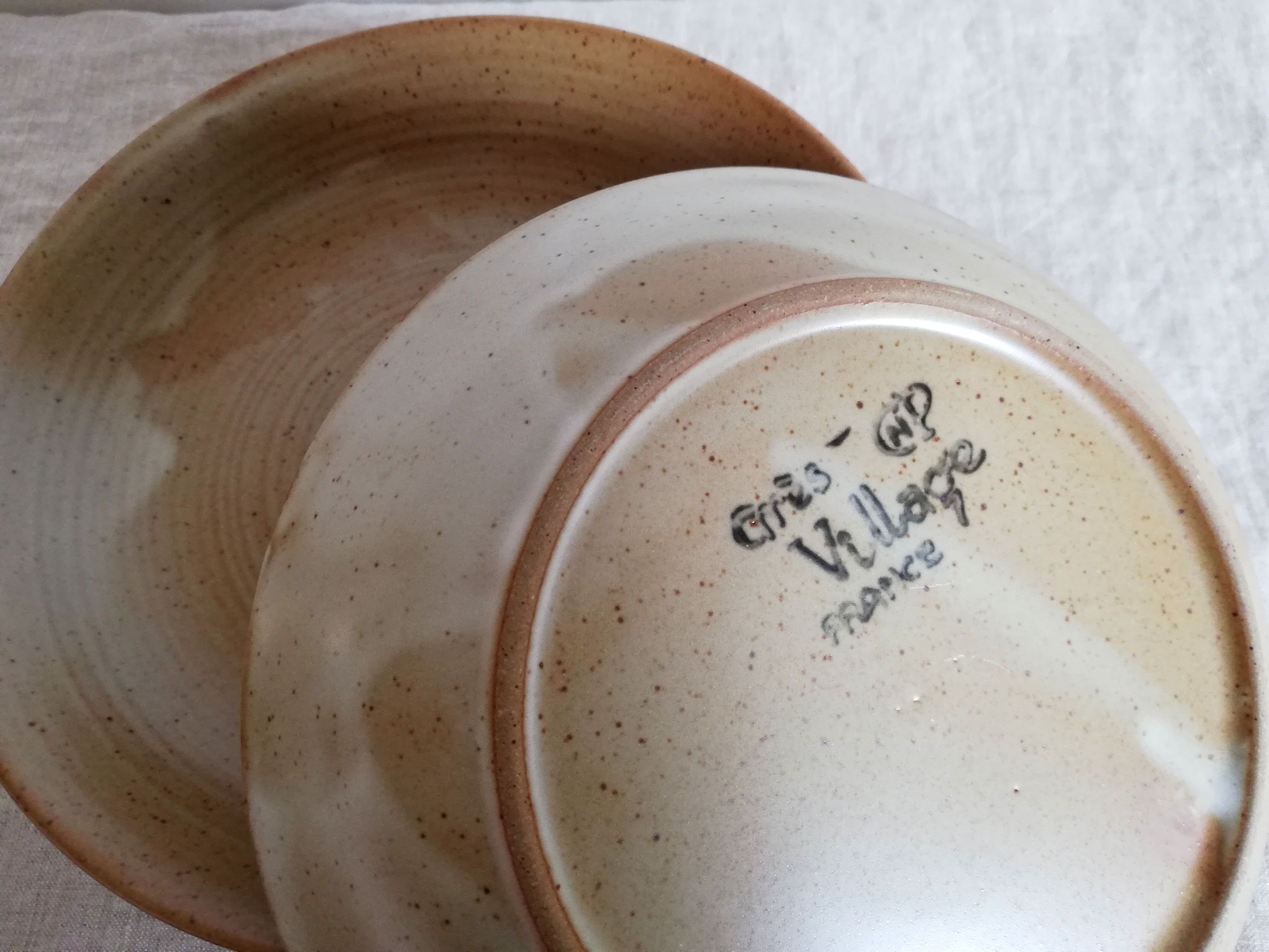 Service assiettes pour 4 en grès village CNP France