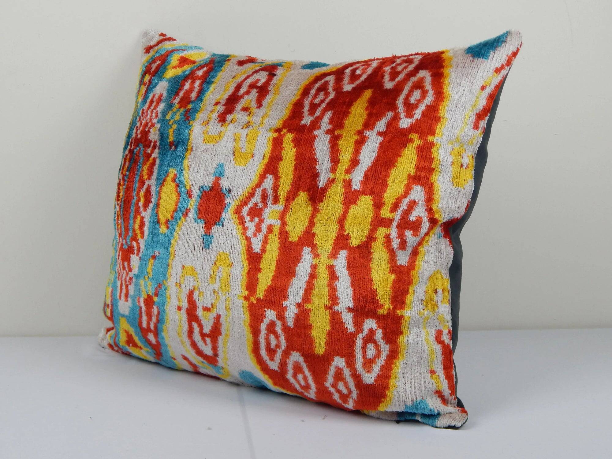 Vintage ikat cushion cover 51x41 cm