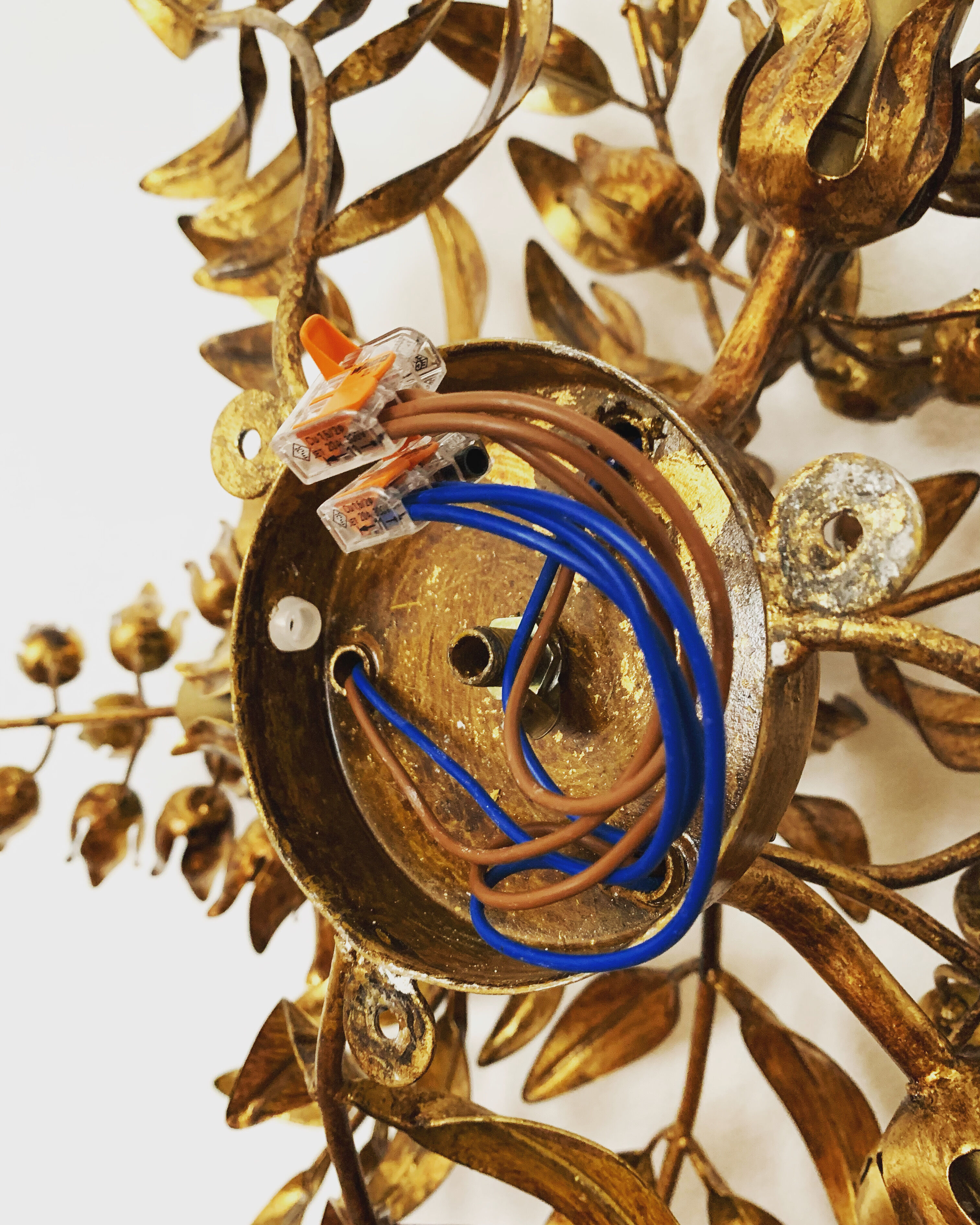 Gilded Italian Hollywood Regency metal wall lamp or flush light by Hans Kögl