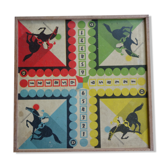 Game of small horses