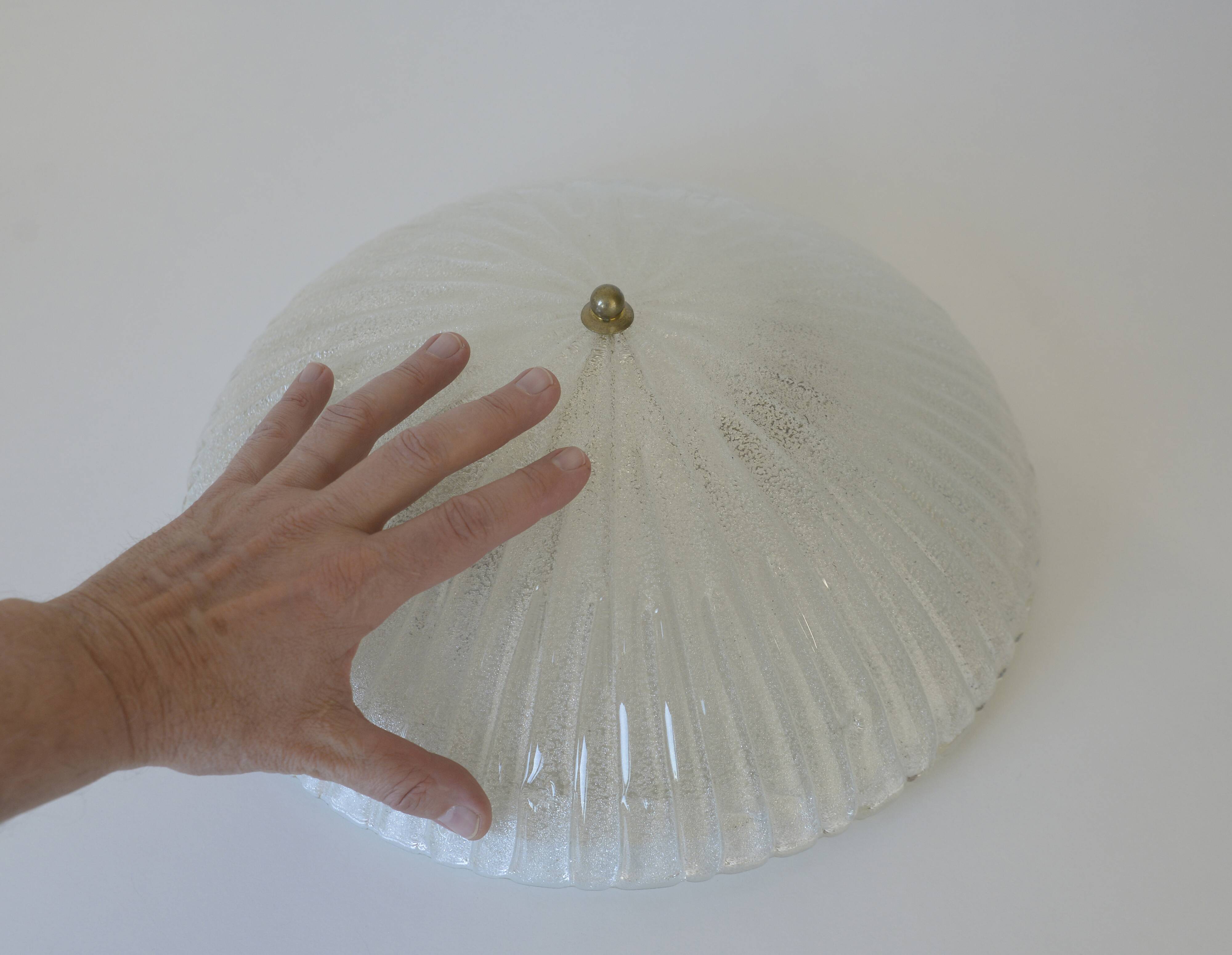 Applique murale vintage en verre soufflé à la main : plafonnier encastré style années 50