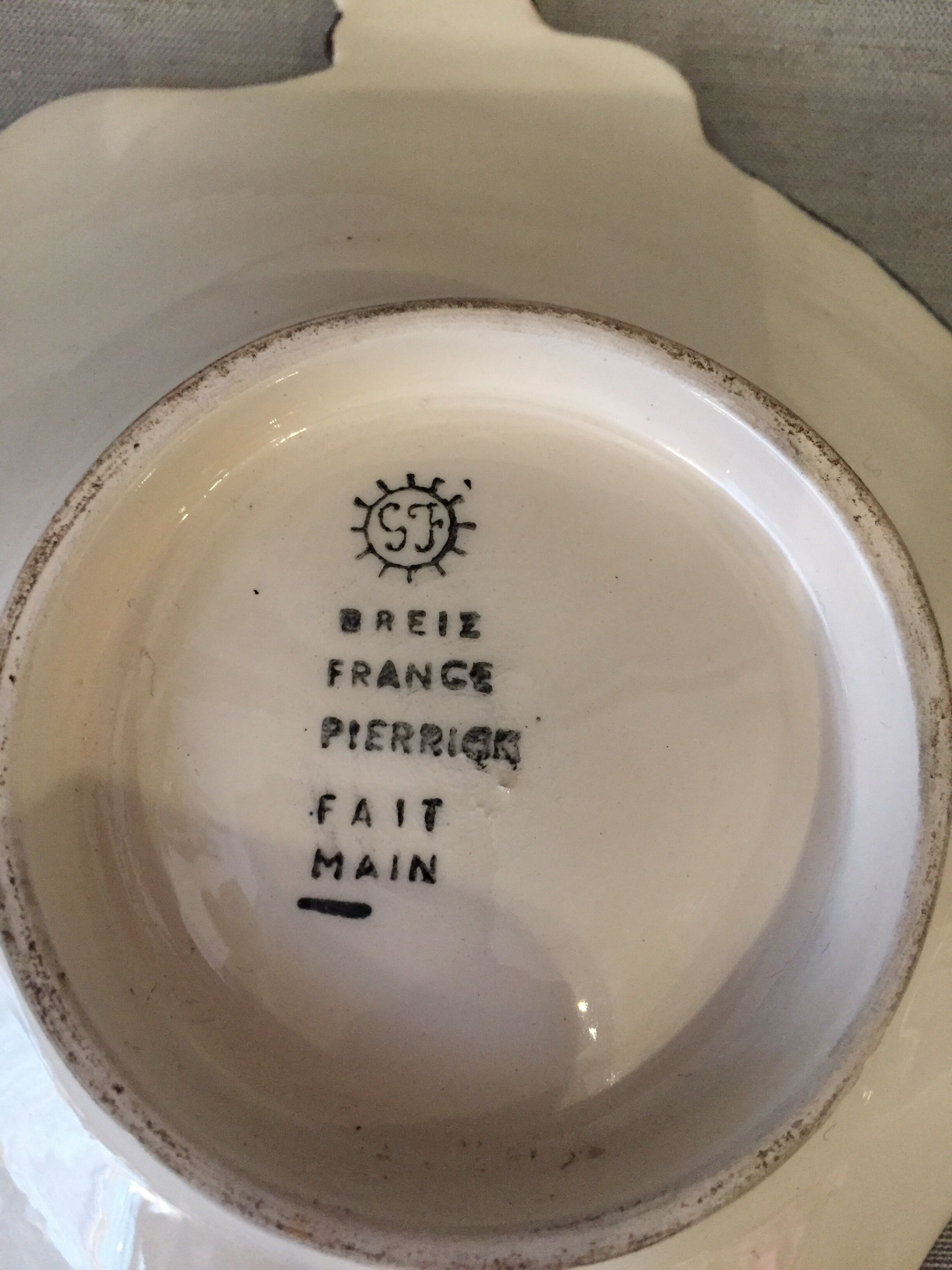 Empty pocket breiz gabriel fourmaintraux breton brittany ceramic