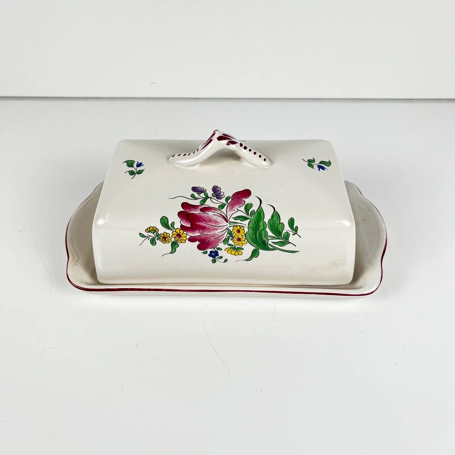 Butter dish KG Lunéville model Réverbère, earthenware