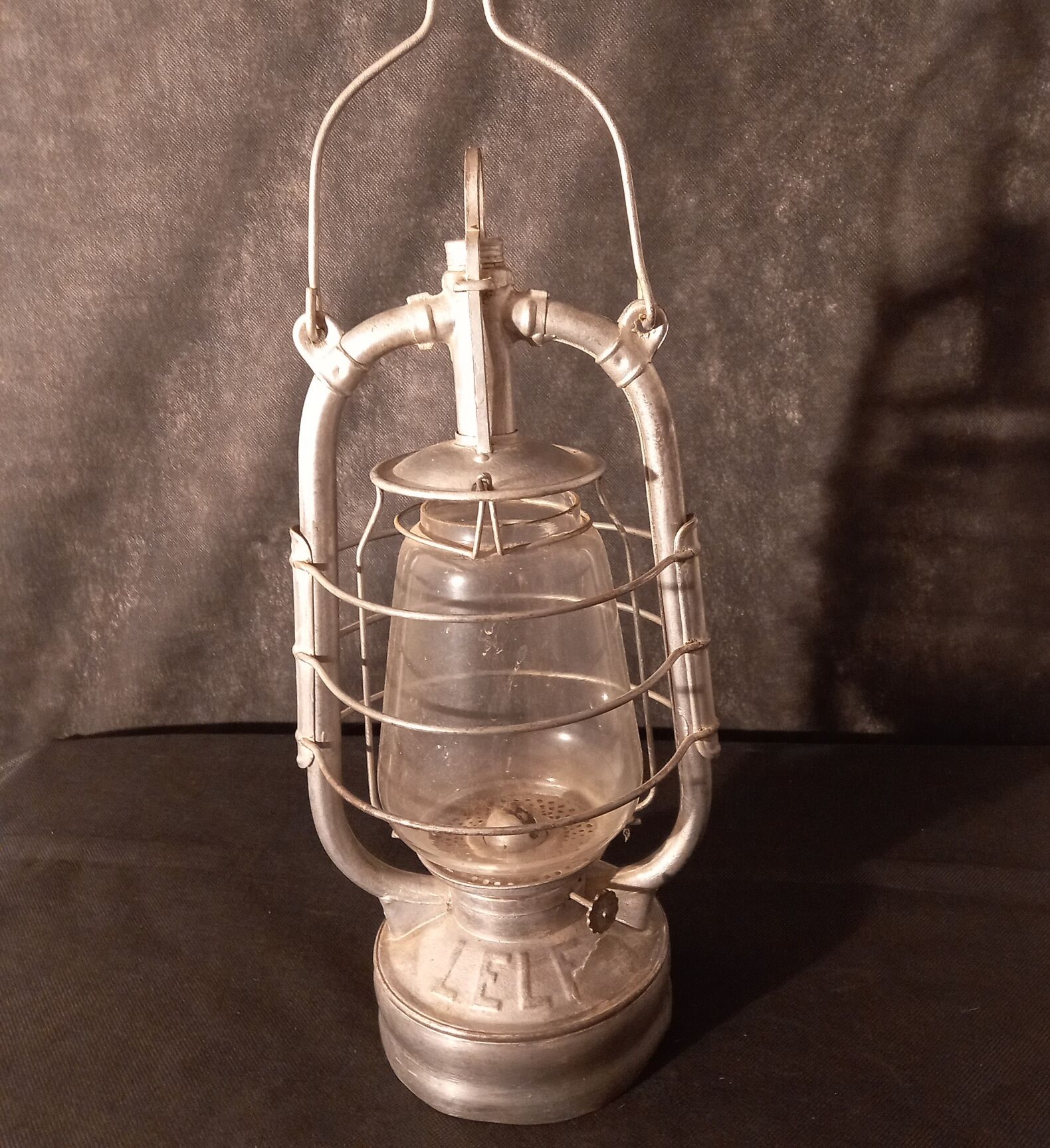 Oil storm lamp Lelf brand