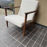 Fauteuil GFM-142, design par Edmund Homa des années 70, bouclé ivoire blanc - 2 pièces disponibles.