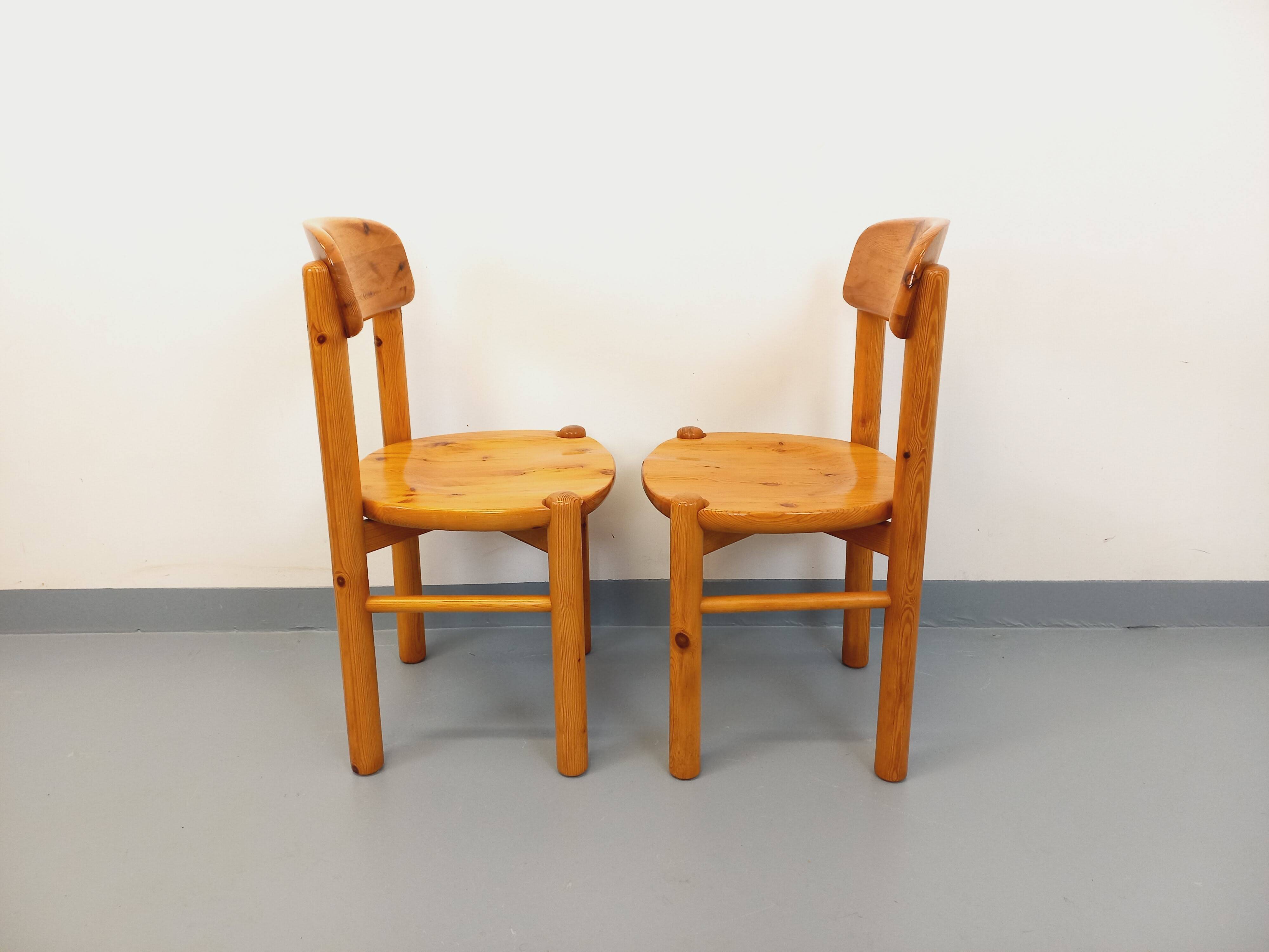 Set of 2 vintage Scandinavian chairs by Rainer Daumiller in pine from the 1960s.