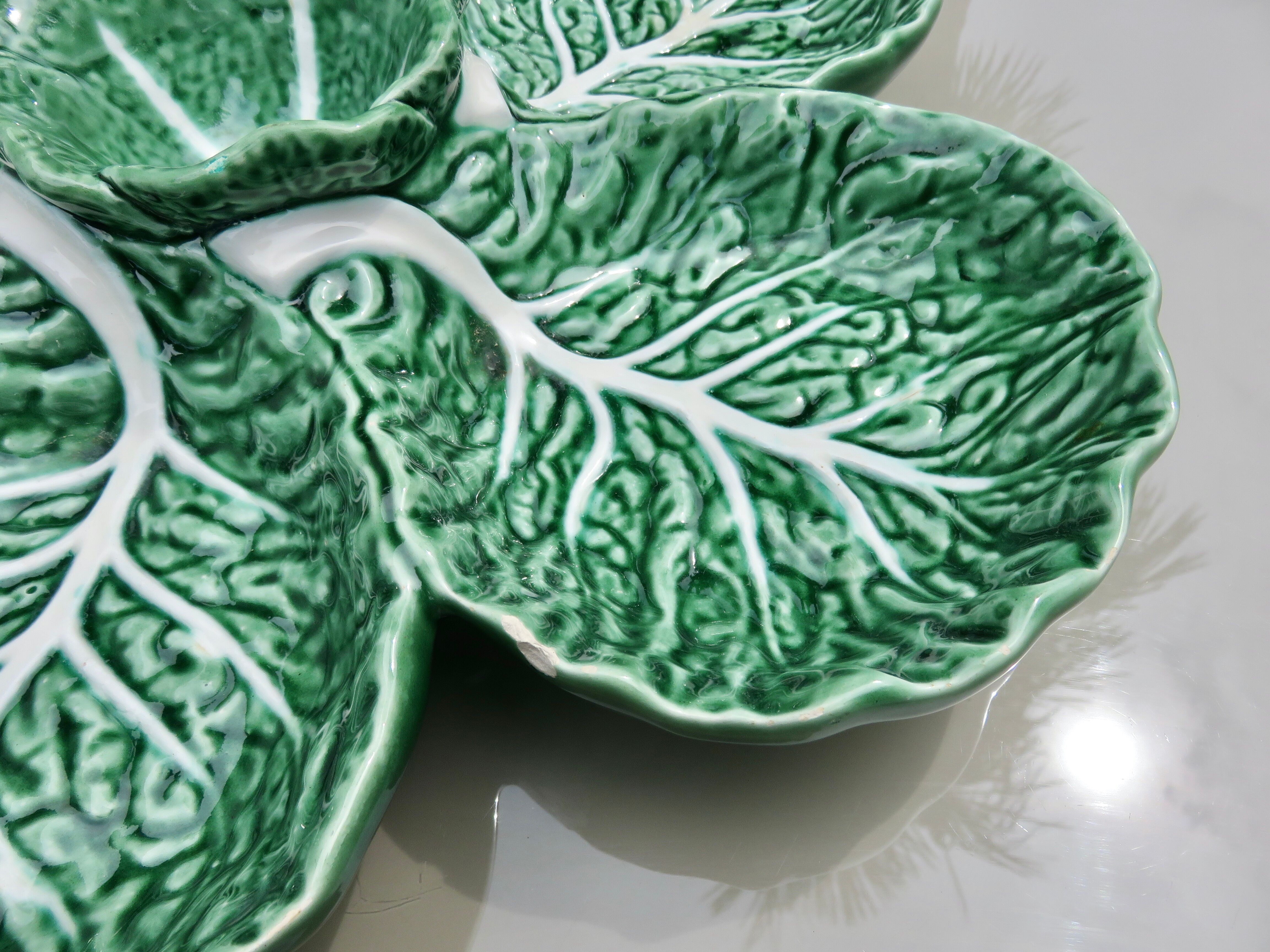 Large "cabbage leaf" dish in barbotine by Bordalo Pinheiro, 1960, Portugal.