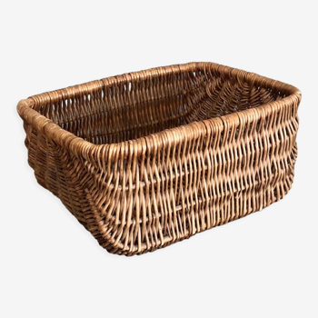 Wicker basket vintage