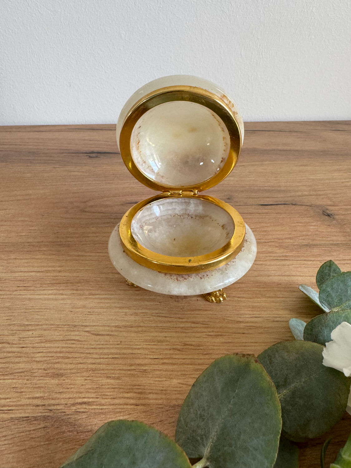 Onyx brass box