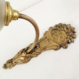 Tulip and brass applique