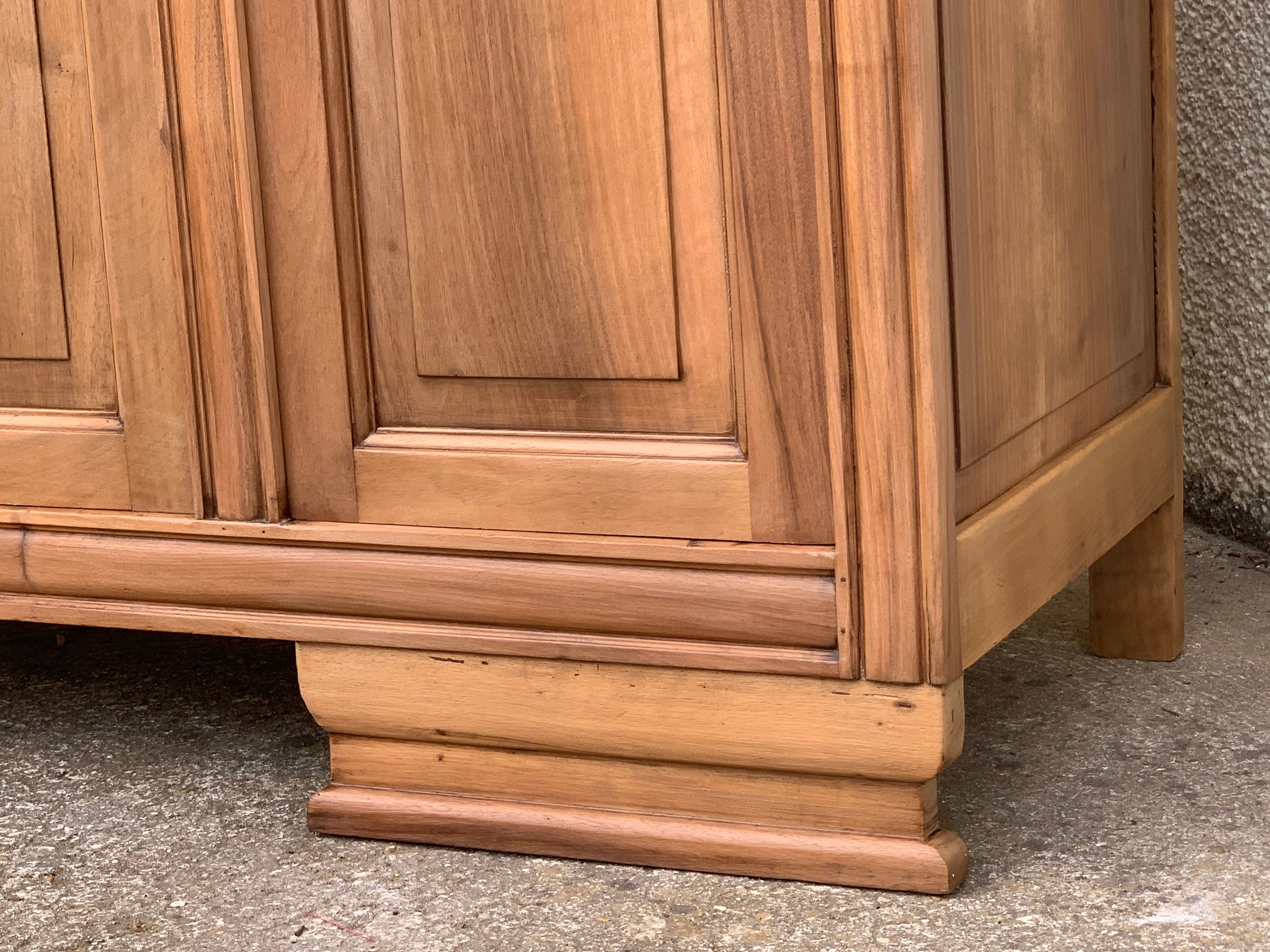 Parisian art deco buffet walnut brut massive 1920